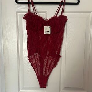 Free People Intimately Elegant Red Lace Bodysuit/ Lingerie size Large NWT